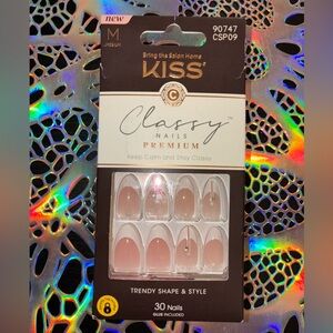 Kiss Classy Premium Nails Medium